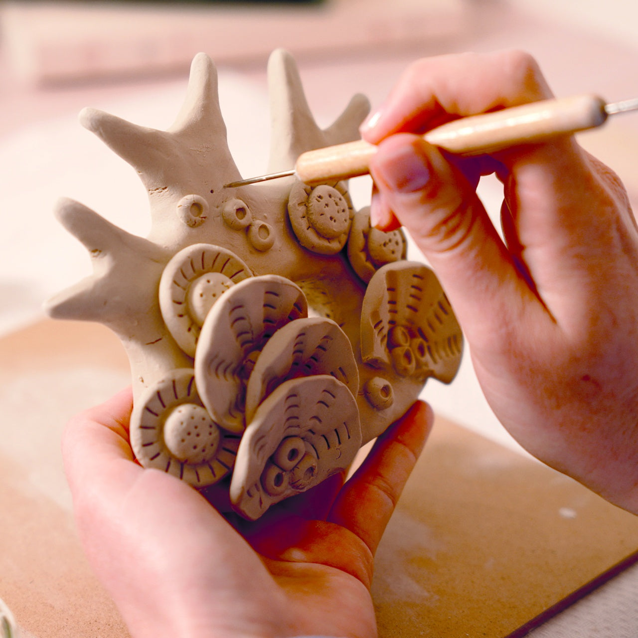 Atelier creativ 85 pentru adulti Modelaj in lut, Djeco [ps:b8306fff-fd67-43c6-b75d-c5a14b751b69]