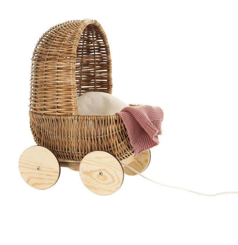 Carucior retro din rachita pentru papusi, Egmont Toys - Imagine 1 [ps:043a3edf-f993-41db-aad3-dafdeb8fce17]
