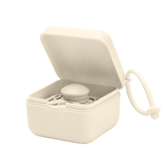 Cutie Depozitare Suzete BIBS, Ivory - Accesoriu Igienic - Ivory (1) [ps:ff48f5c6-f0d4-4eb7-8acf-3eba1f9e9ee2]