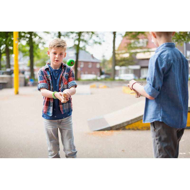 Jucarie de indemanare, BS Toys, Kendama, Verde - Imagine 1 [ps:db1fb462-a926-4744-a8a1-aacf204f6d4e]