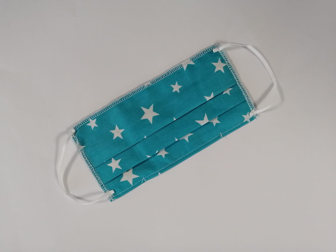 Masca textila cu pliuri, reutilizabila, 2 straturi, - Turquoise cu stelute (1) [ps:fd73eb4f-f0f6-47a9-bb81-0bf1700012c7]