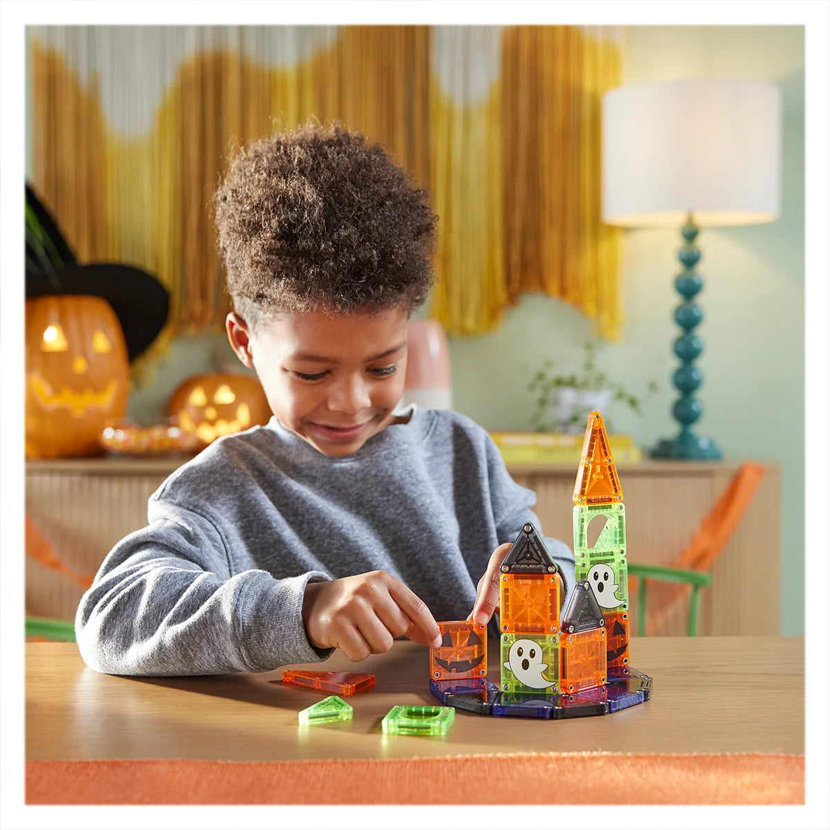 MAGNA-TILES Spooky Travel Set - Set Construcție Tematic - Default Title (1) [ps:43ec18f6-29ca-4f6e-bd76-5e54671e6525]