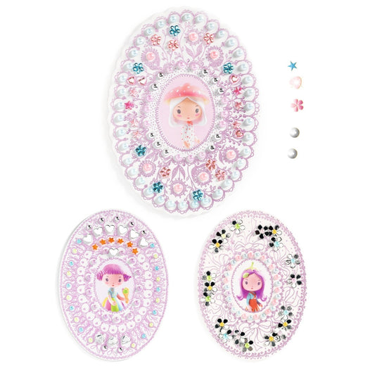 Kit Creativ Colaj Amy & Co Djeco - Set Medalioane Decor - Default Title (1) [ps:4fe0a9da-7990-4bf5-9aee-57a56fcc8054]