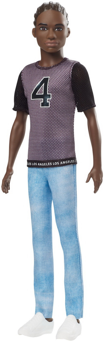 PAPUSA BAIAT FASHIONISTAS CU CAMASA SI PAPION Mattel - Afro-American (1) [ps:6241ece2-ecd5-4eed-ba24-401e1a8b9ce3]