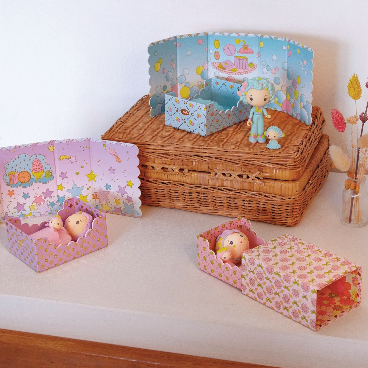Figurina Tinyly Violet Tinyroom, Djeco - Imagine 4 [ps:19fe678a-0abd-4962-b671-6dc47eee0045]
