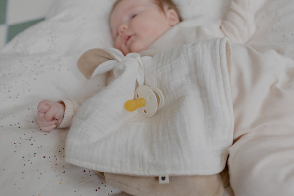 Paturica cu urechiuse Kangaroo Ivory BIBS - Confort Bebe - Ivory (2) [ps:53cce46c-3c43-4ad3-9ef3-39c3c8787a7a]