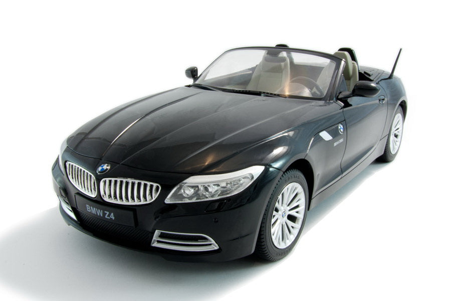 MASINA CU TELECOMANDA BMW Z4 NEGRU CU SCARA 1 LA 12 [ps:f5425f93-9c50-43e9-874c-530301de07fb]