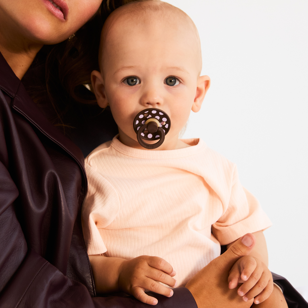 Set 2 Suzete BIBS Colour Studio Polka Dots, 0 luni, Rotunde - Baby Pink/Mocha (2) [ps:9606a151-0129-4499-a197-aef56671dfda]