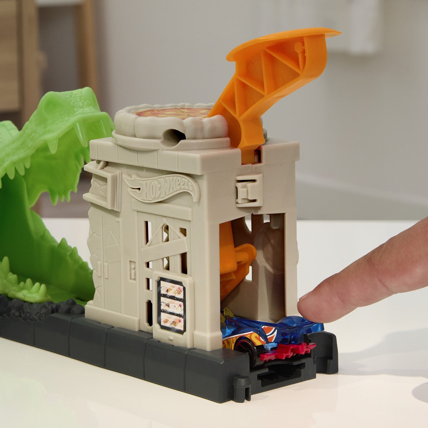 HOT WHEELS CITY PISTA INAMICILOR PIZZERIE Mattel - Default Title (2) [ps:43c22a0b-e7a7-480e-a397-49140b6dbd4a]