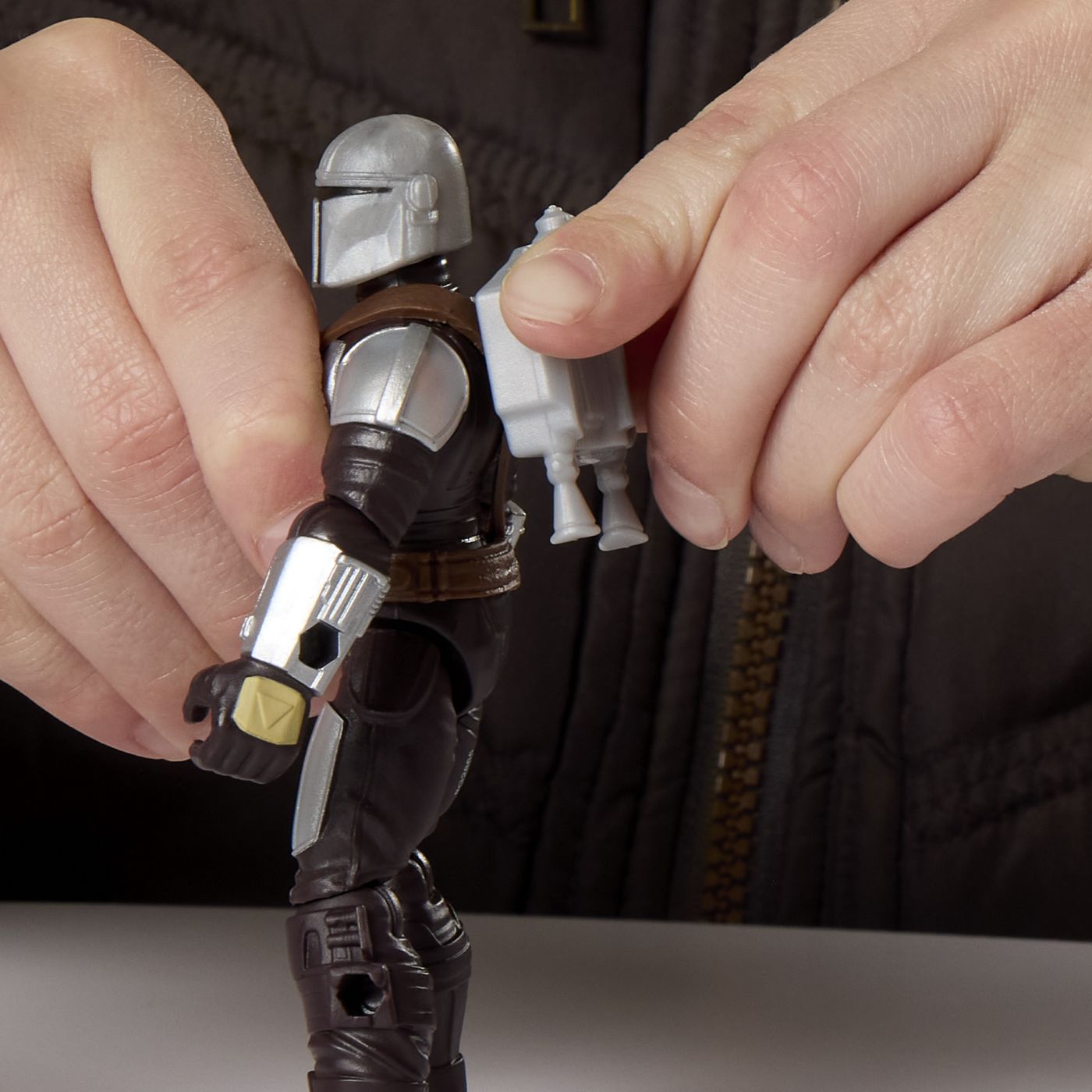 STAR WARS MANDALORIAN SI GROGU ACTION VERSE SET FIGURINA - Mandalorianul si Grogu (2) [ps:a1f11a00-e14c-4304-b097-5a33b64c7cb0]