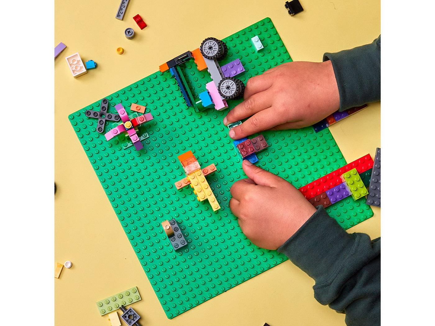 LEGO CLASSIC PLACA DE BAZA VERDE 11023 - Imagine 3 [ps:3f492985-4c4f-4ddf-9f74-5b21ea8f8a08]