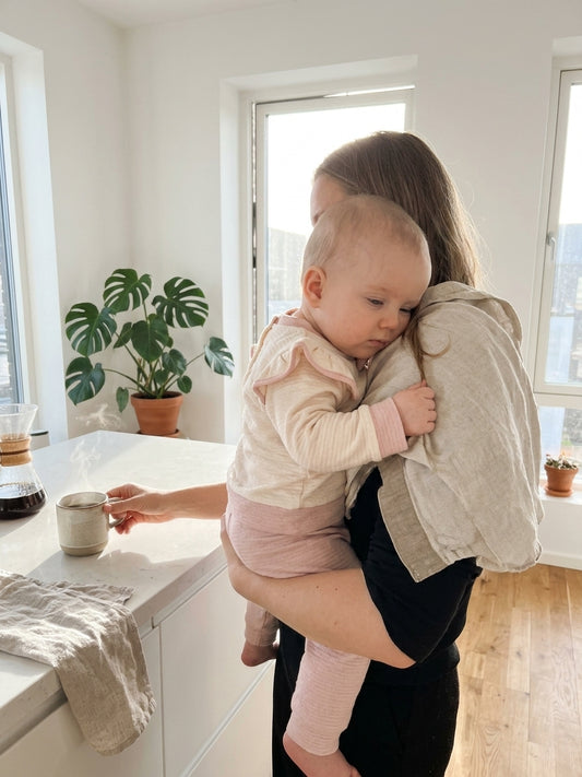 Set Bebe Bluză cu Volane și Pantaloni Roz Joyola 12-18L | - 12-18 Luni (2) [ps:0ae7f782-b6da-4557-8bba-4c19a6ed573a]