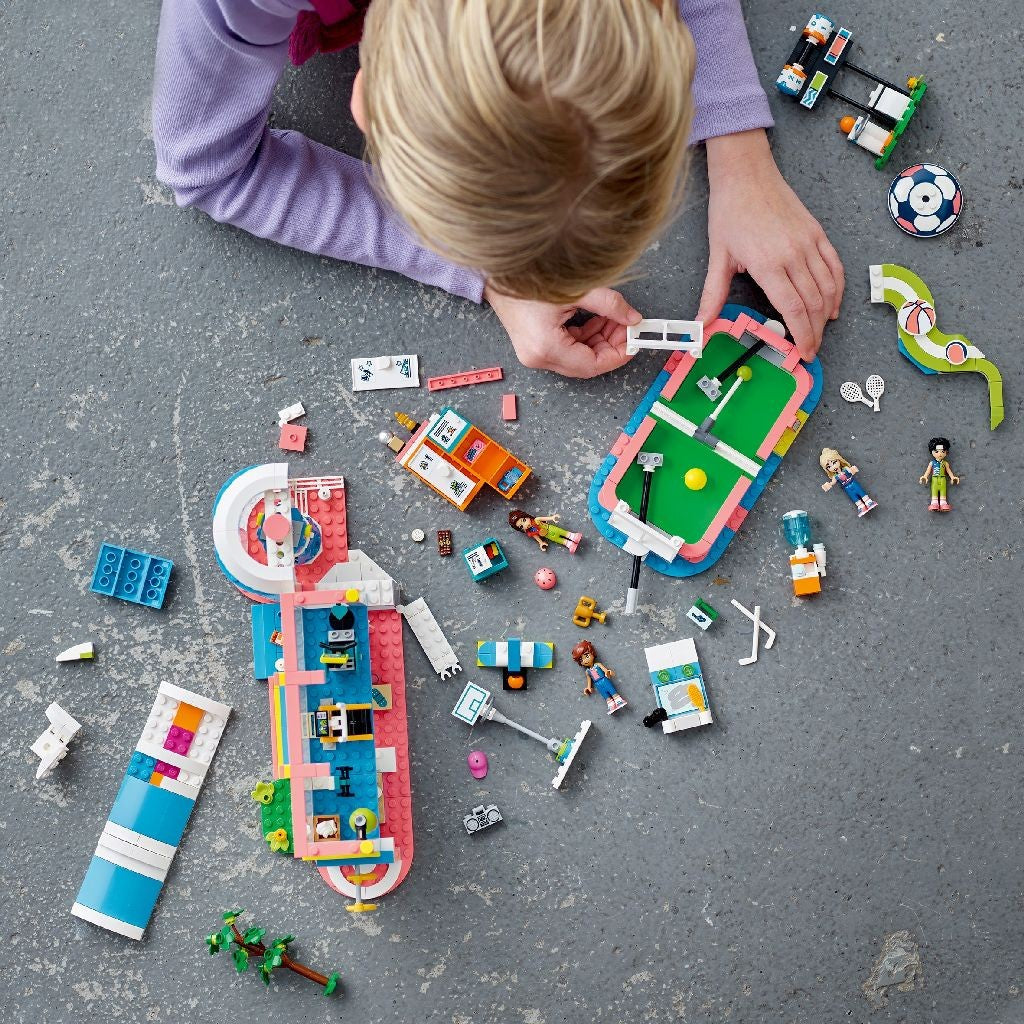 LEGO FRIENDS CENTRU SPORTIV 41744 - Imagine 4 [ps:971cf0cc-69f5-4aea-aa89-aa245ec631f0]