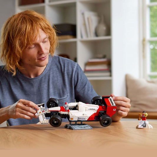 LEGO ICONS MCLAREN MP4/4 SI AYRTON SENNA 10330 - Imagine 3 [ps:fca3e35e-46c3-4864-9eb2-e5512e6a6b1b]