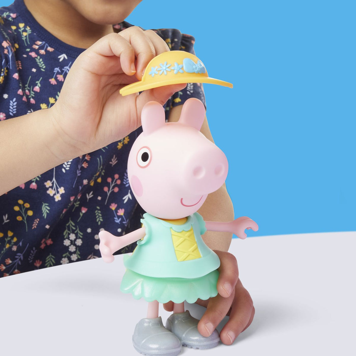 PEPPA PIG GARDEROBA LUI PEPPA Hasbro - Default Title (2) [ps:e76ef82b-d4d5-4a39-8ebc-b31ab6bef355]