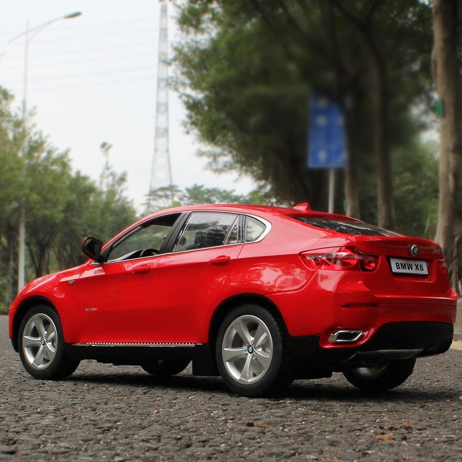 MASINA CU TELECOMANDA BMW X6 ROSU CU SCARA 1 LA 14 [ps:f99355dc-b152-4028-b686-64dd96bfe1d4]