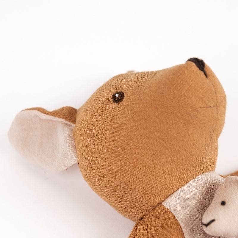 Papusa de mana Cangur cu pui, Egmont Toys [ps:9a9e28ff-418f-48b4-92c8-87d9a1c2d975]