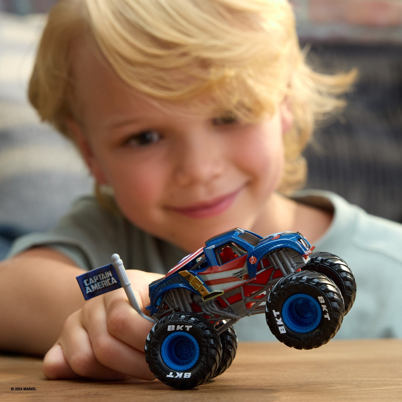 MONSTER JAM MARVEL CAMION GIGANT CAPTAIN AMERICA SCARA 1 LA 64 [ps:5a2b8d15-d305-4c71-993c-226a85801ae6]