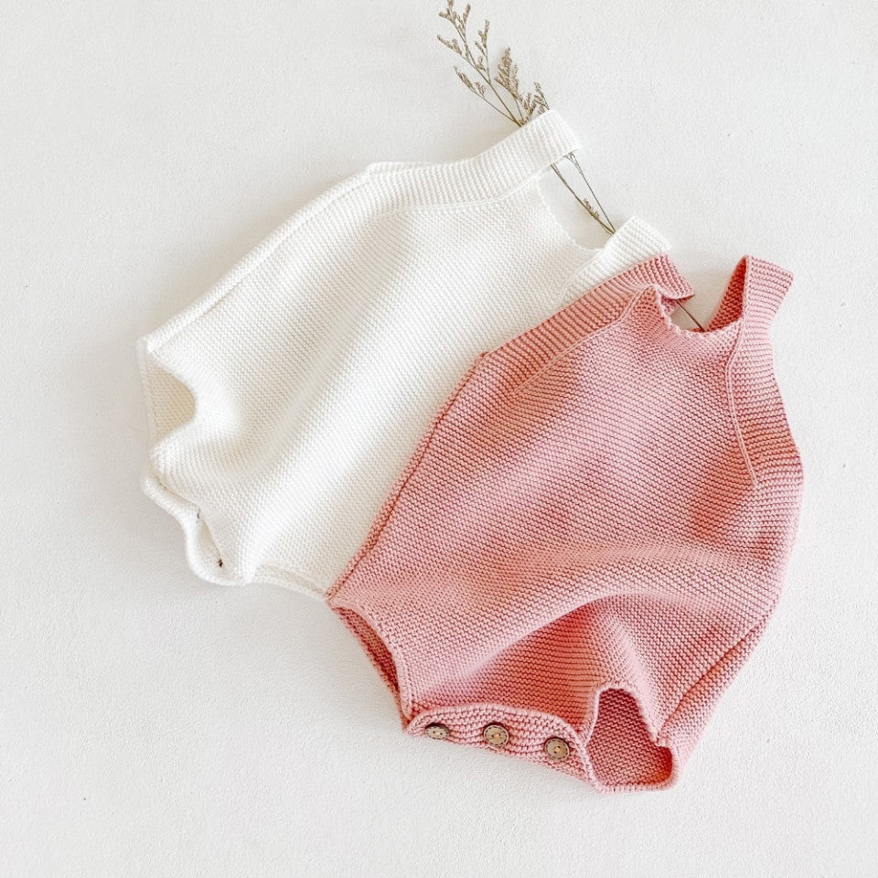 Salopeta tricotata cu floarea soarelui Drool (Culoare: - Roz