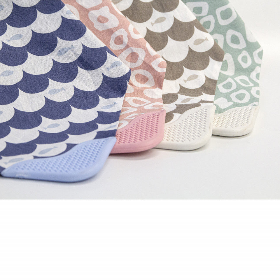 Baveta BabyJem tip bandana cu jucarie dentitie (Culoare: - Indigo