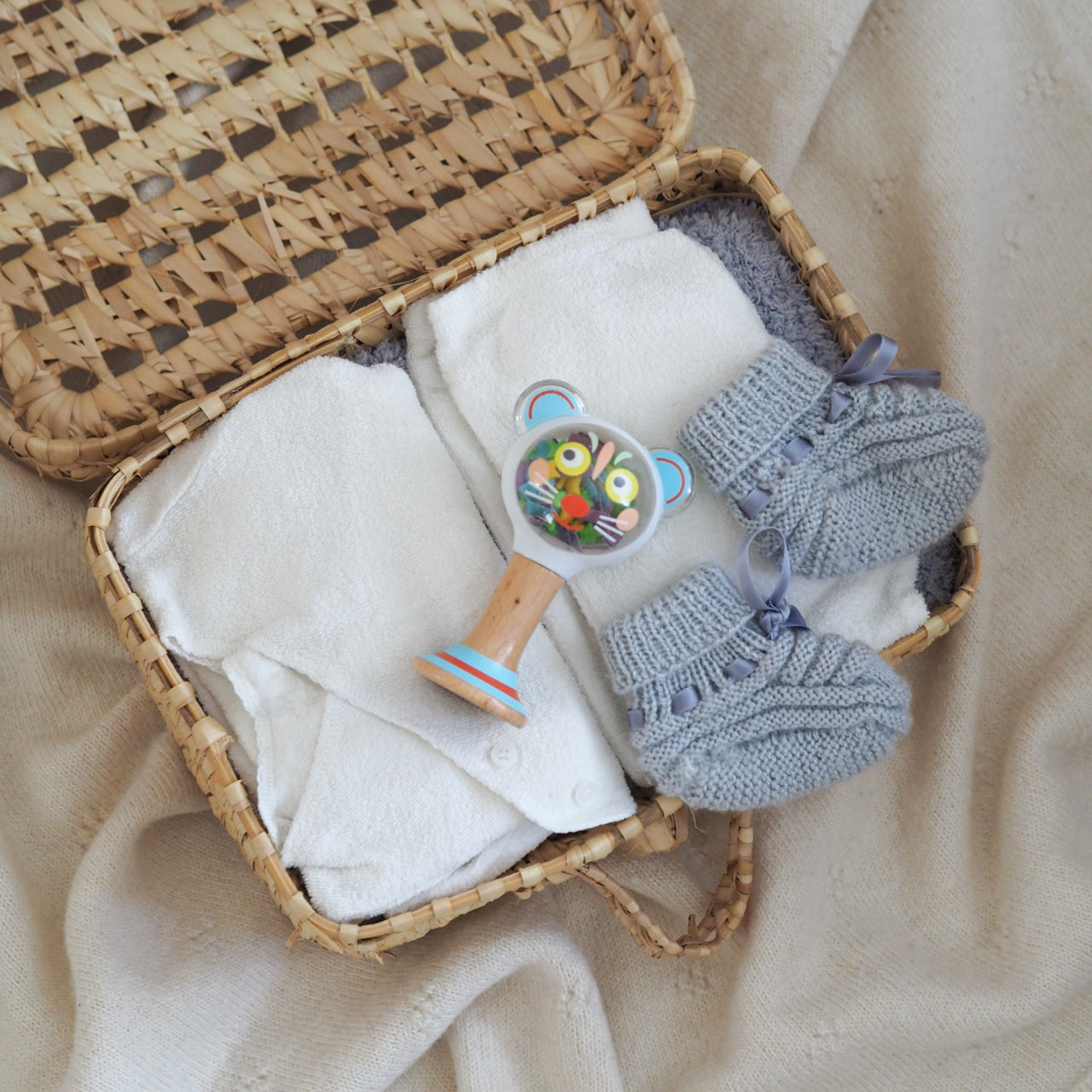 Jucarie bebe BabyMaraki, Djeco - Imagine 2 [ps:0de8fd1a-077f-468a-837c-cabe31150fd5]