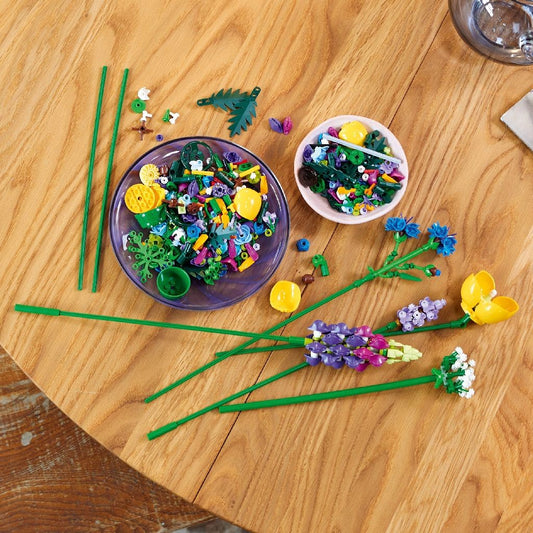 LEGO ICONS BUCHET DE FLORI DE CAMP 10313 - Imagine 4 [ps:0d204d02-d0d9-46d3-929c-af5e9939362d]