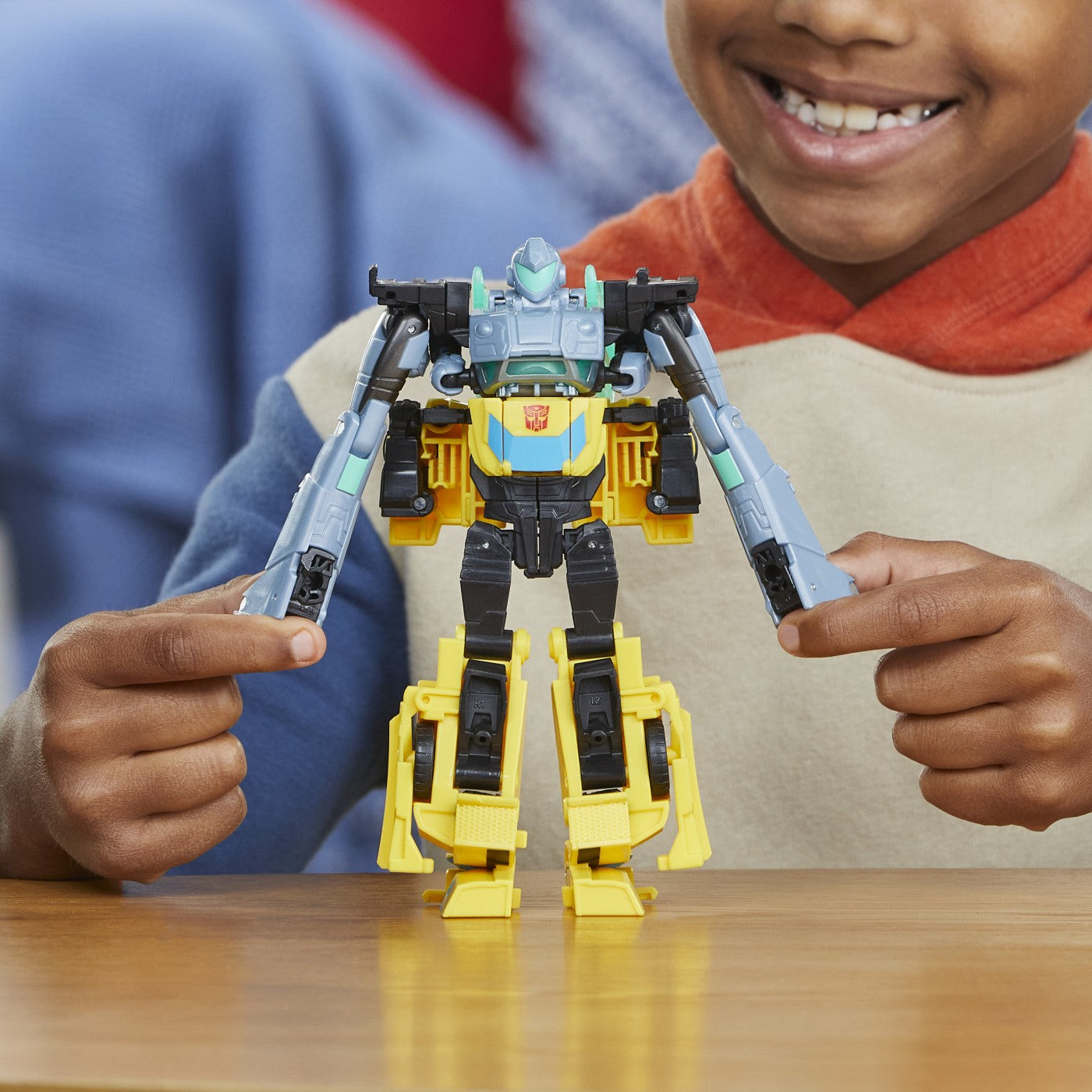 TRANSFORMERS EARTHSPARK SET 2 FIGURINE BUMBLEBEE SI MO MALTO [ps:53106fd3-95cf-489a-8870-d8ca37c0179b]