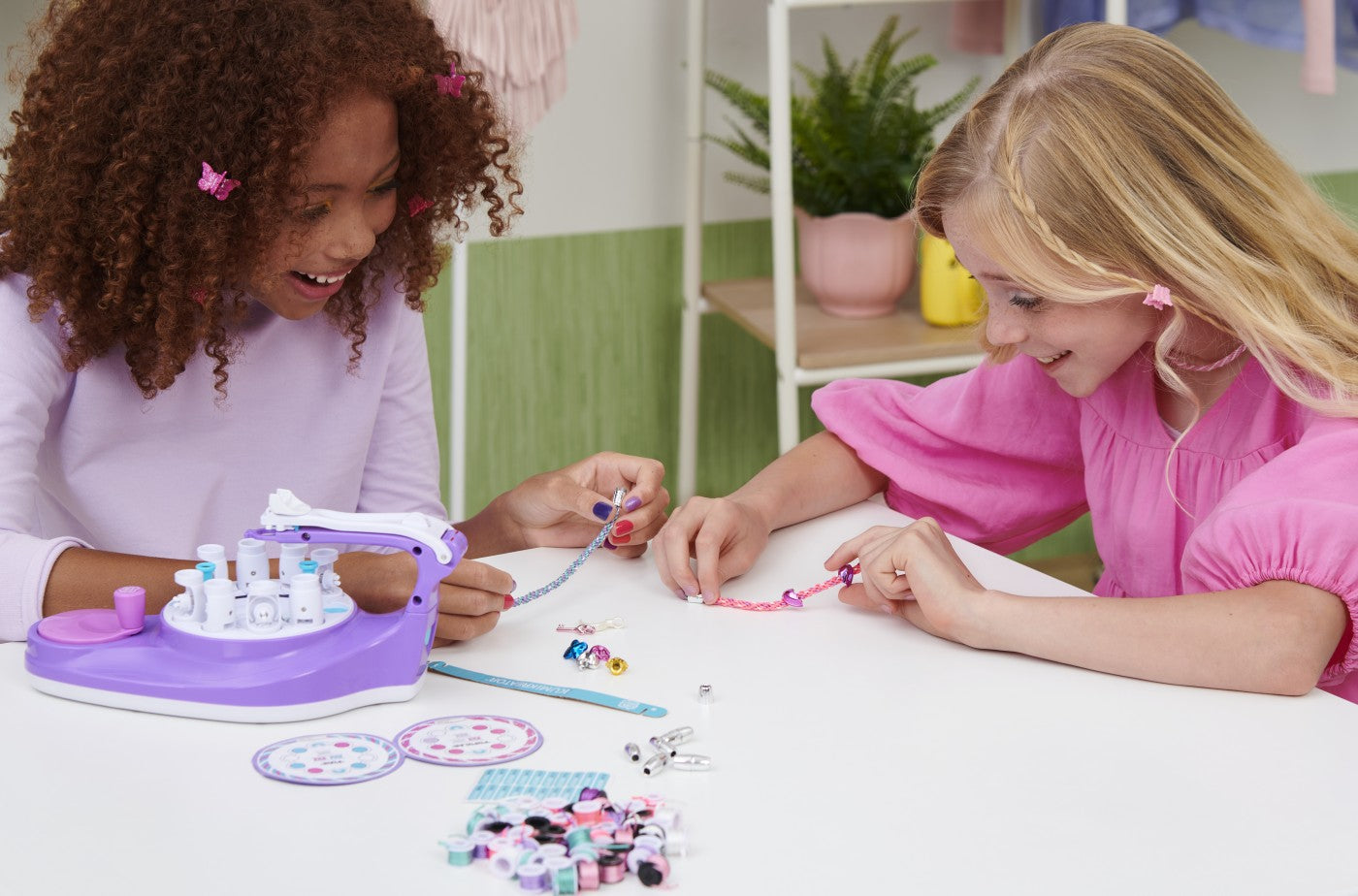 COOL MAKER APARAT PENTRU CONFECTIONAT BRATARI Spin Master - Default Title (3) [ps:f872b7fa-b27d-400a-8c00-d1bb9249950e]