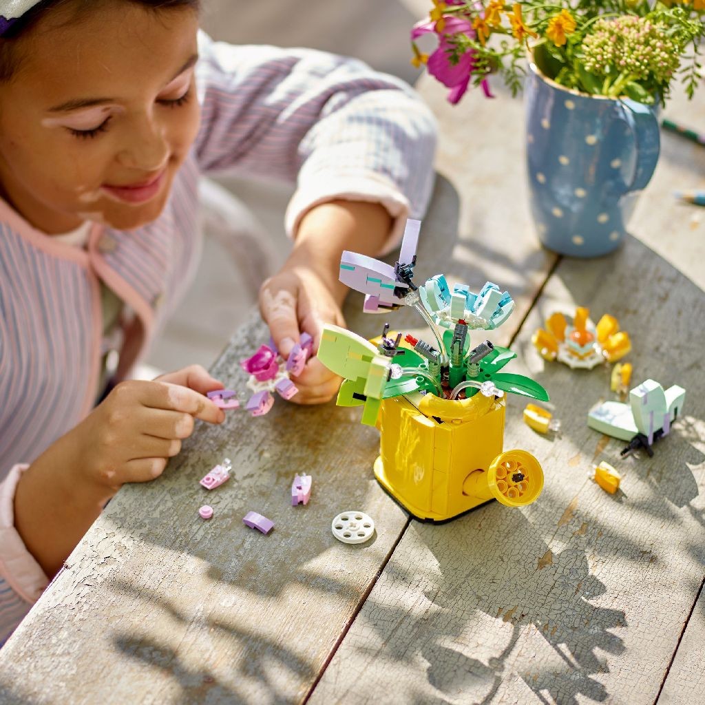 LEGO CREATOR 3IN1 FLORI IN STROPITOARE 31149 - Imagine 4 [ps:7a255e80-0b5e-45e2-ac88-c62bfc84f8f4]
