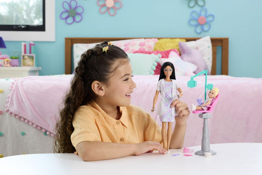 BARBIE SET DE JOACA PAPUSA BARBIE BRUNETA FACE CARIERA - Imagine 3