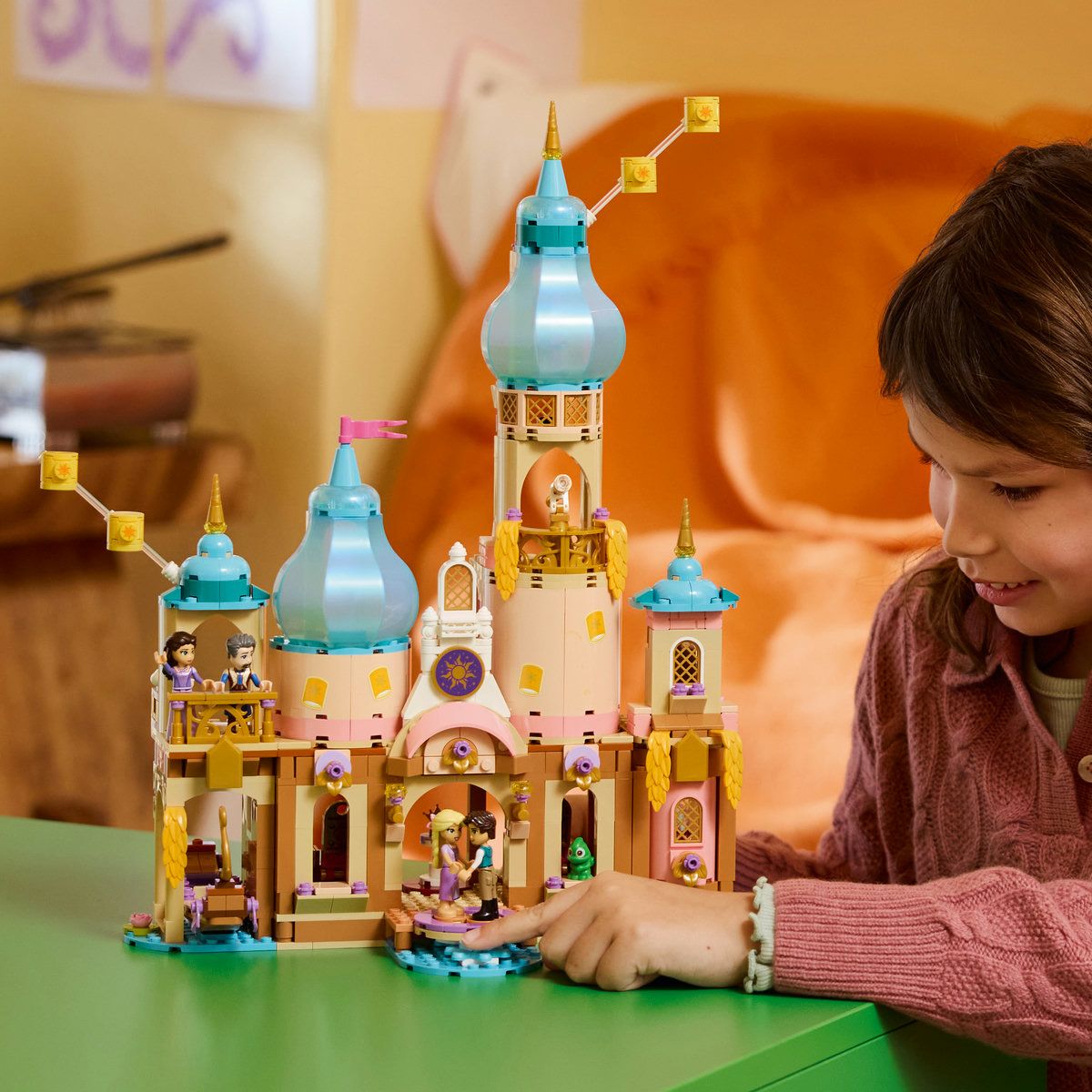 LEGO Disney Princess Castelul lui Rapunzel 43297 - Default Title (3) [ps:7c451a8e-4c75-4dfb-b96e-5d4741bf6d5b]