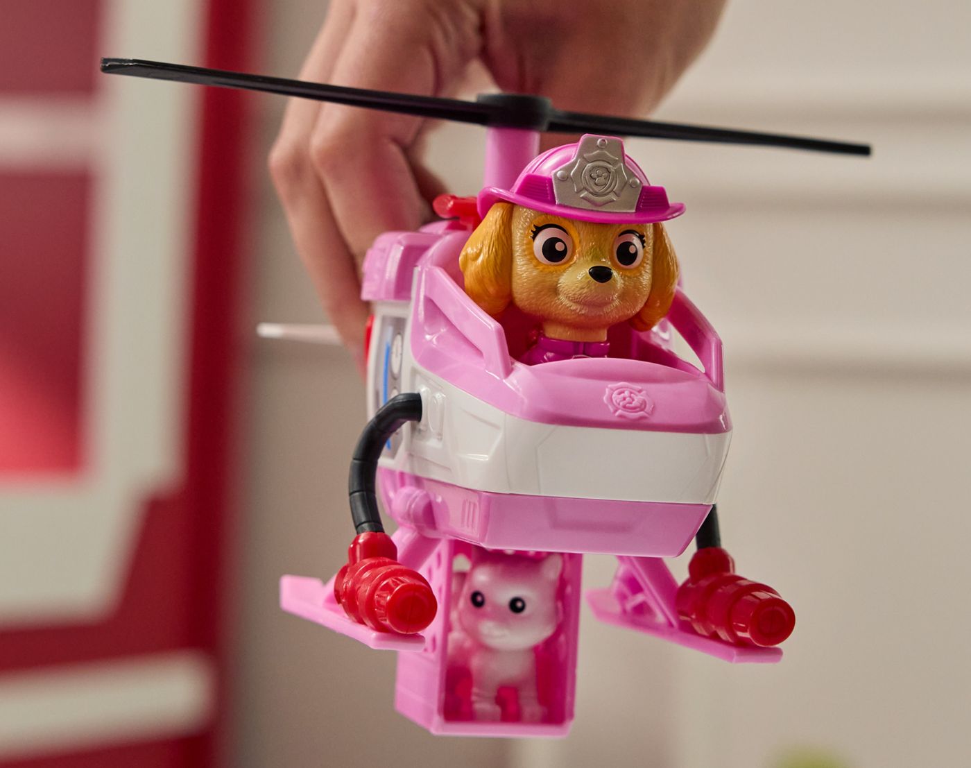 PATRULA CATELUSILOR VEHICUL DE SALVARE MASINA DE POMPIERI SI FIGURINA SKYE [ps:dd91036e-b56e-4ac9-b67a-adc4ad4ddf14]