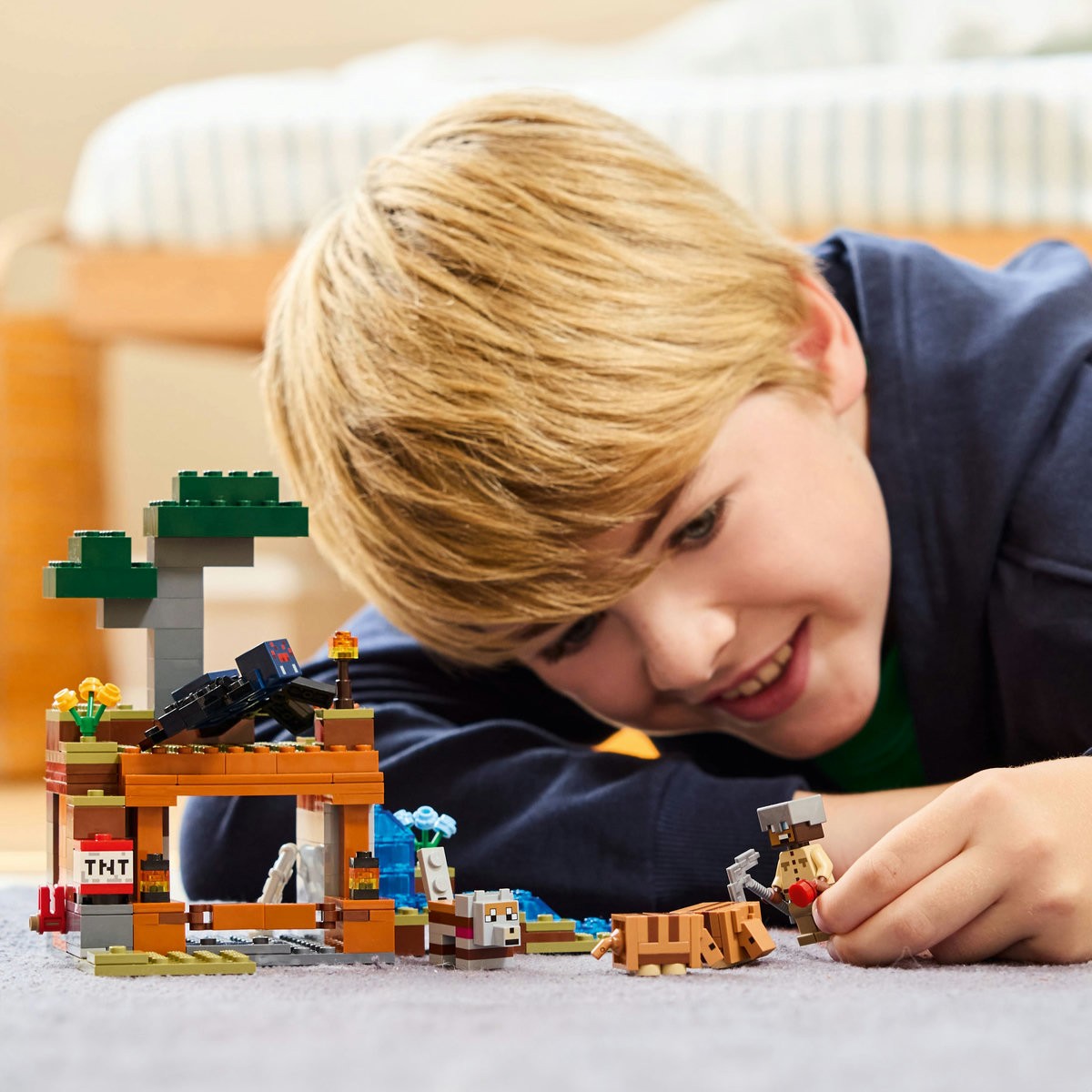 LEGO MINECRAFT EXPEDITIA DE MINERIT CU TATU 21269 - Imagine 3