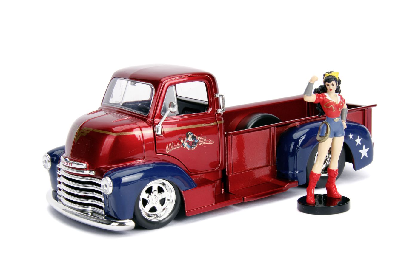 DC COMICS BOMBSHELLS 1952 CHEVY COE WONDER WOMAN SCARA 1 LA 24 [ps:822debd5-3eb0-490b-a387-8925c56eaa00]