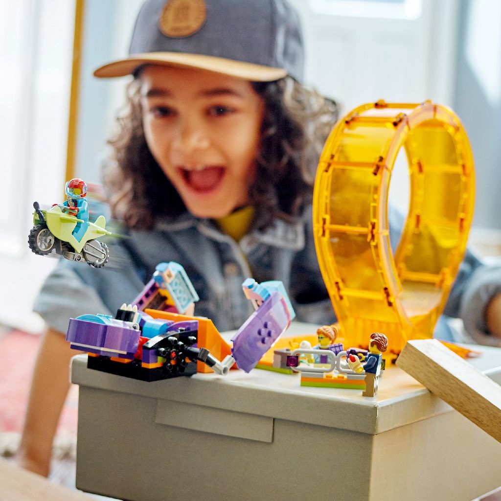 LEGO CITY STUNTZ CASCADORIE ZDROBITOARE IN BUCLA 60338 - Imagine 3 [ps:0fe07df0-4be7-4539-a925-19c3edf32ccd]