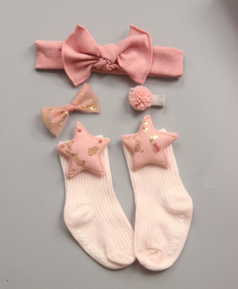 Set 4 piese - sosete cu accesorii Drool (Model: G) [ps:b539bc6d-4868-4214-b2ef-1c2cb695324c]