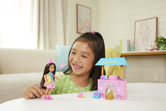 BARBIE FAMILY AND FRIENDS SET CLUBUL LUI CHELSEA ZI DE - Imagine 3