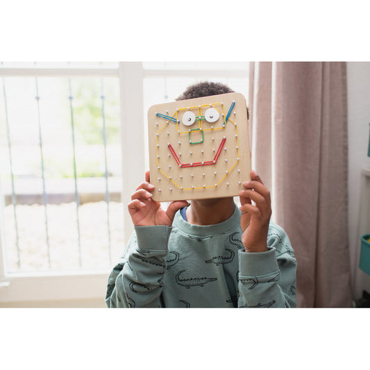 Geoboard, BS Toys [ps:c0470f5a-5b61-410a-b244-772455bea325]