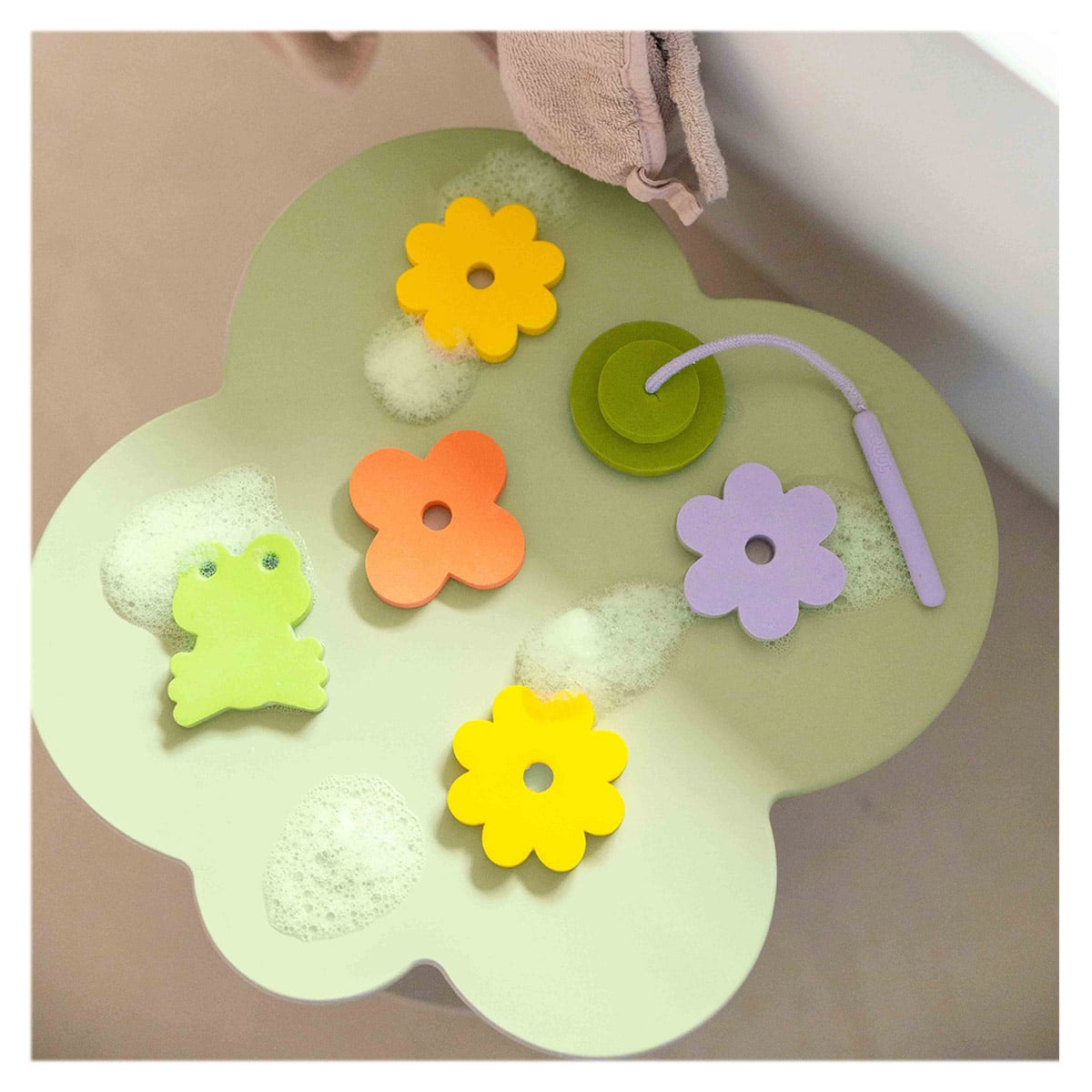 Joc Pescuit Baie Iazul cu Broscute Quut Toys - Default Title (3) [ps:c42adcf7-d181-410a-b800-b90fe7fd2d27]