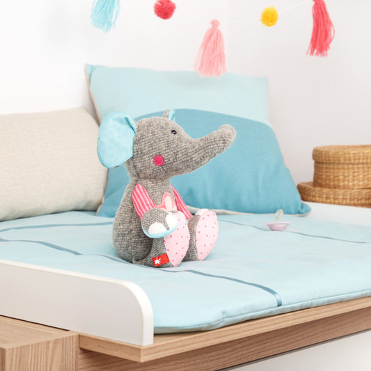 Elefantul Roz Patchwork Sweety, Sigikid [ps:bf1646f1-2a81-437d-8570-2f37ad3459ac]