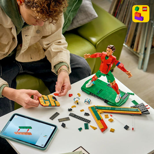 LEGO Editions Cristiano Ronaldo Legenda Fotbalului 43016 - Default Title (3) [ps:96160598-490d-45e6-bb7b-48fa5c3b0730]