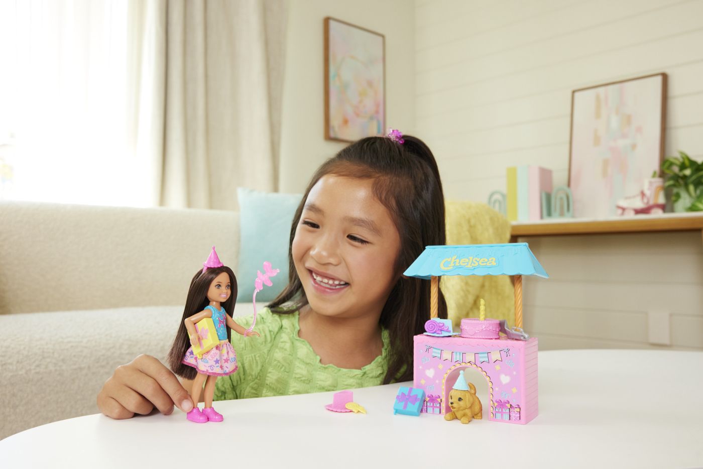 BARBIE FAMILY AND FRIENDS SET CLUBUL LUI CHELSEA ZI DE - Imagine 3