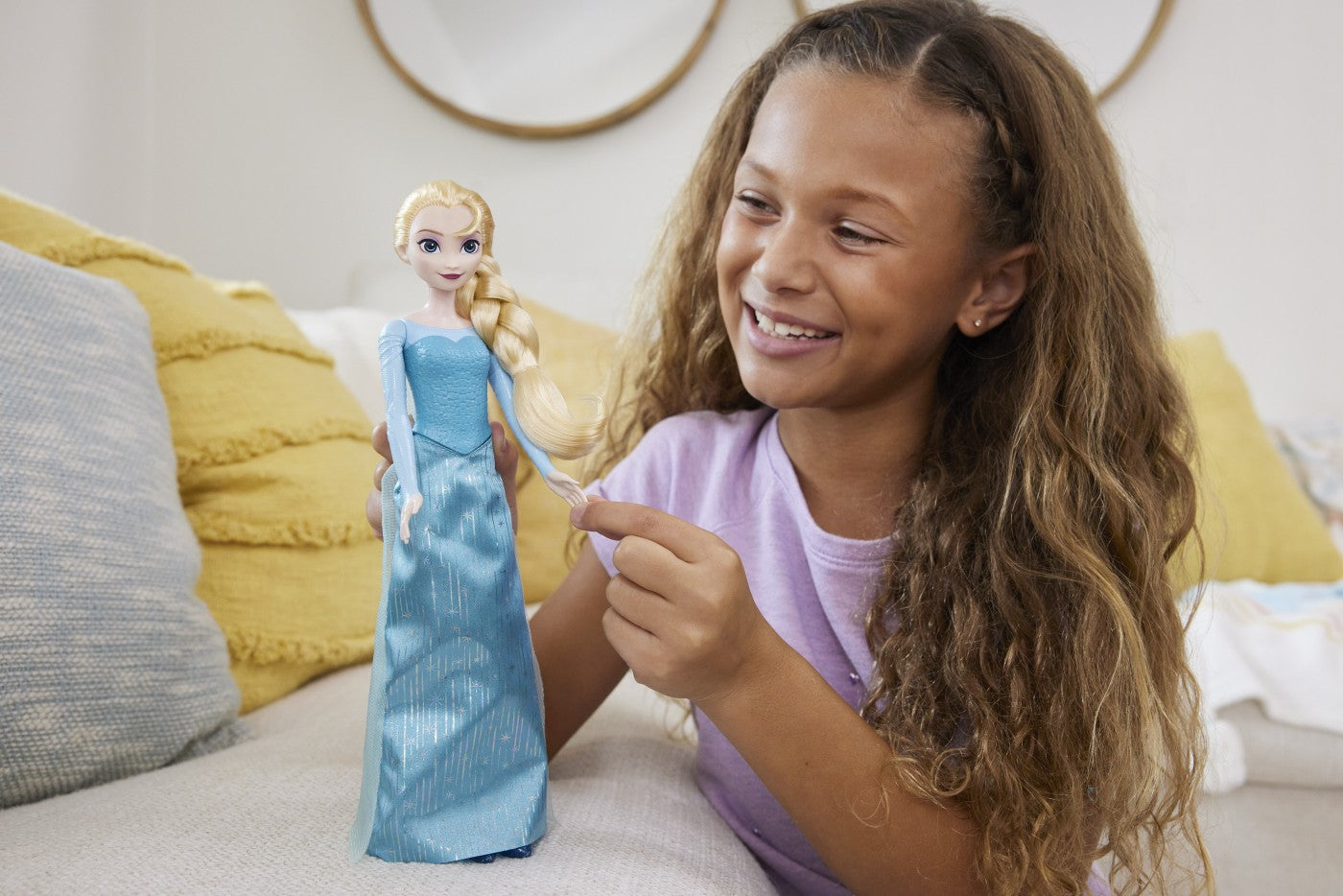 PAPUSA DISNEY FROZEN ELSA CU ROCHIE ALBASTRA [ps:fd4d499b-c77f-4578-9189-64149b770803]