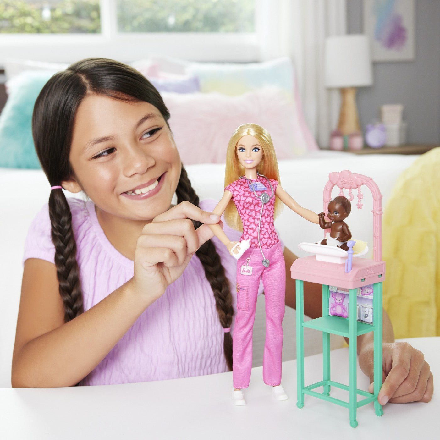 BARBIE CARIERE SET MOBILIER CU PAPUSA DOCTOR PEDIATRU - Imagine 3 [ps:638dcf94-99c4-4e43-9b8b-4de6677b4046]