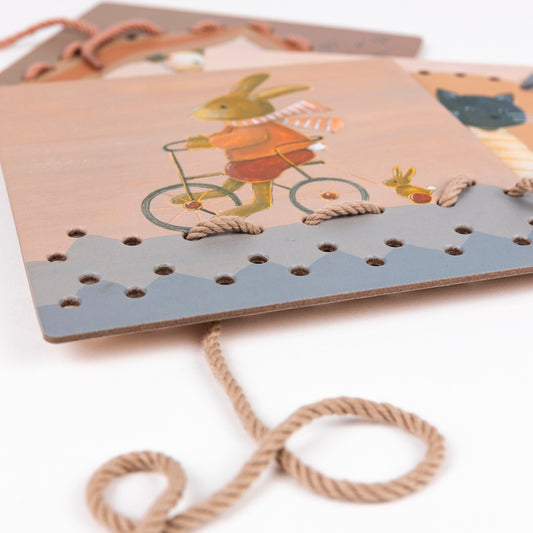 Planse de cusut cu siret, Egmont Toys - Default Title (3) [ps:d5863111-8651-4ea7-b1f2-3d0c09cdb28c]