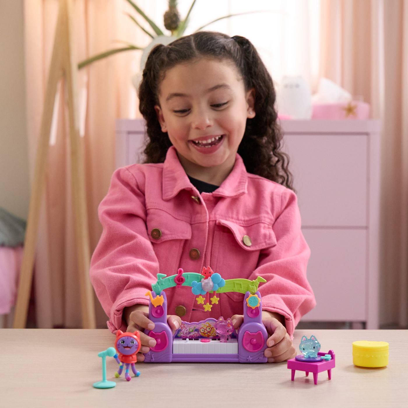 GABBYS DOLLHOUSE FILMUL SET PETRECERE Spin Master - Imagine 3 [ps:7240a543-3661-4dd7-9842-696627238aaa]