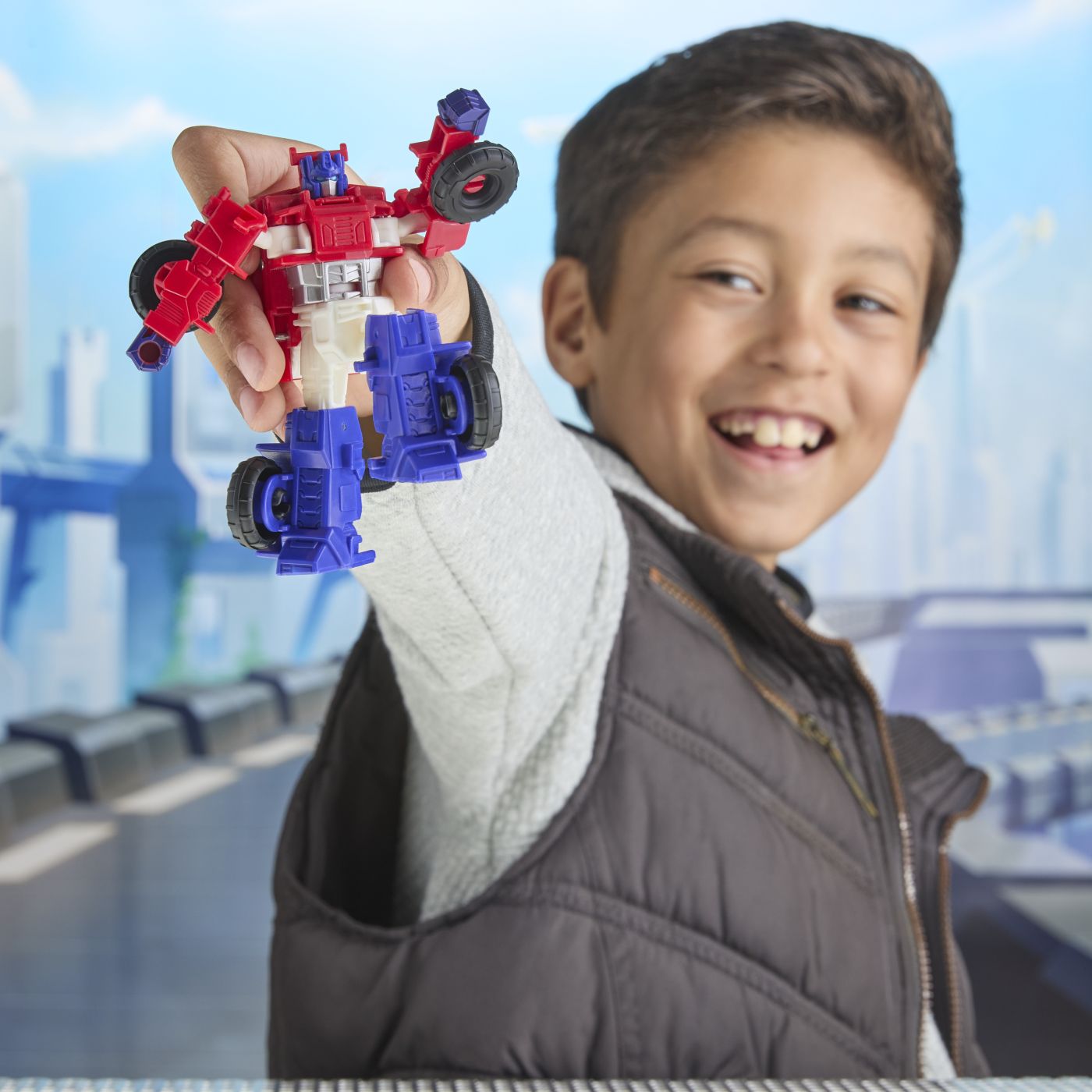 TRANSFORMERS CYBERWORLD ROBOT OPTIMUS PRIME CONVERTIBIL - Imagine 4