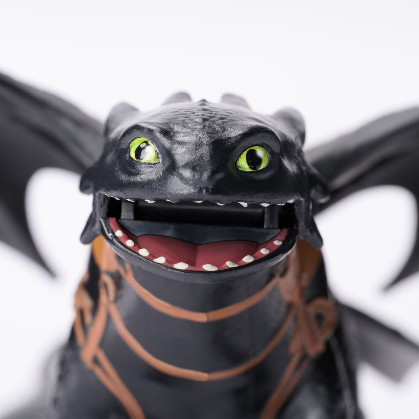 CUM SA ITI DRESEZI DRAGONUL SET DRAGON TOOTHLESS SI - Imagine 7 [ps:81ead9ba-06c0-49dd-b9cd-92c39e0d32ff]