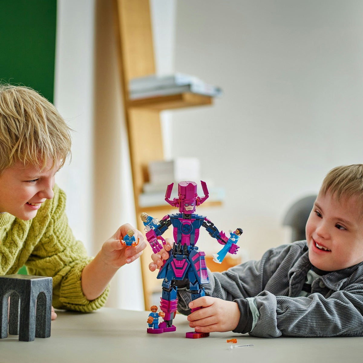 LEGO SUPER HEROES FIGURINA DE CONSTRUCIE CEI 4 - Imagine 3 [ps:ad800dd7-3f29-4d71-b46c-ec003f8c461b]