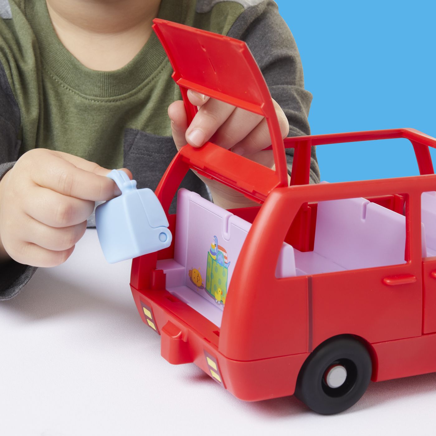 PEPPA PIG MASINA ROSIE A FAMILIEI Hasbro - Figurine (4) [ps:bfb859ec-30df-4bbb-b2dd-6b0c8b6a943c]
